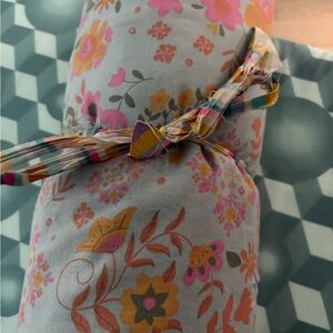 Natural Life Queen sheet set with matching king size pillowcases. 100% cotton